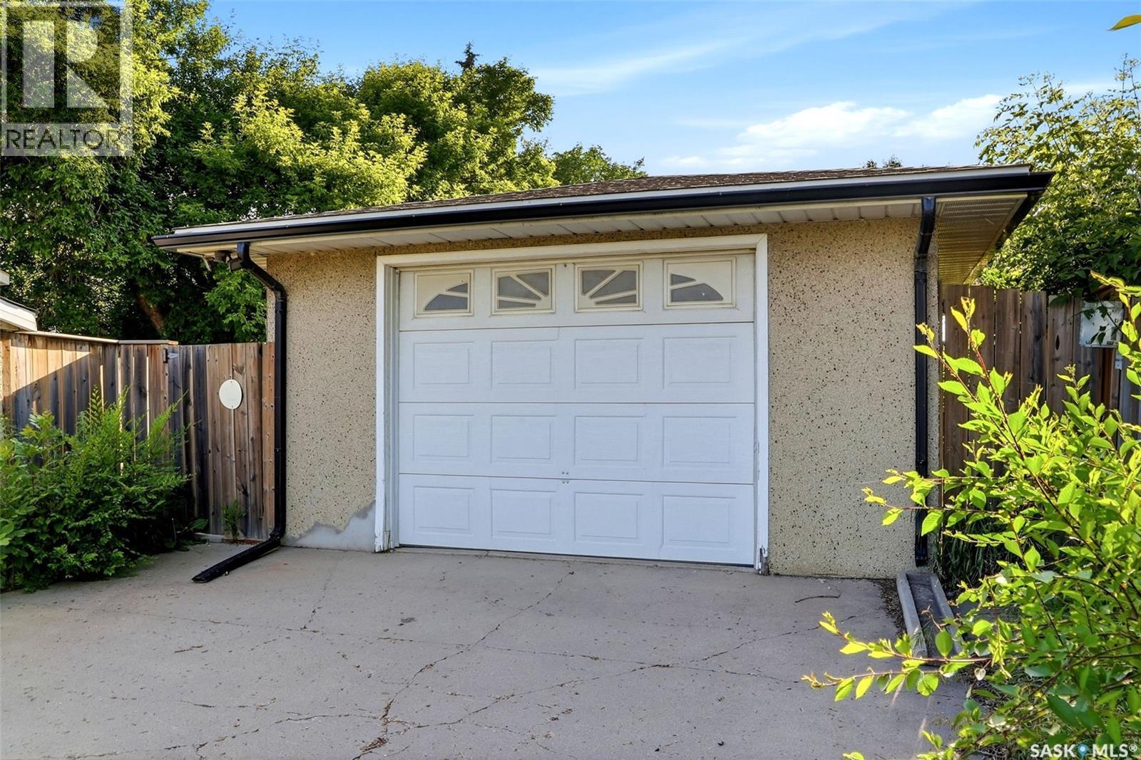 75 Rothwell CRESCENT - 32