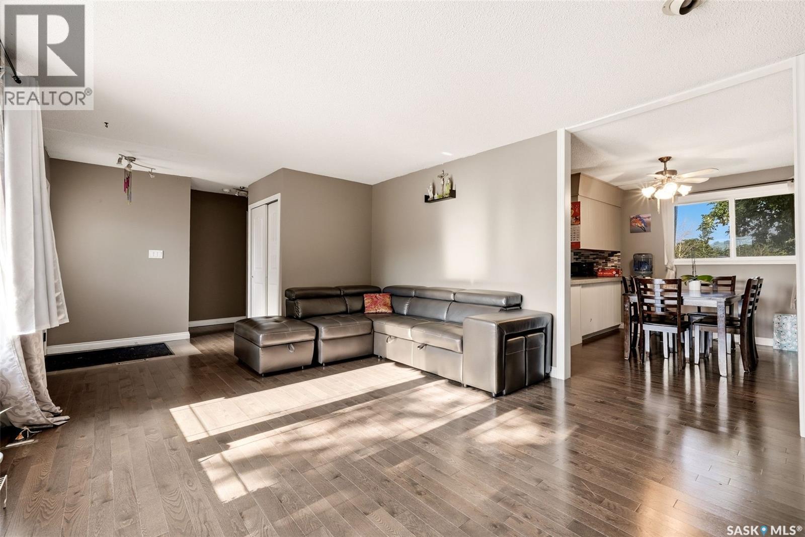75 Rothwell CRESCENT - 7