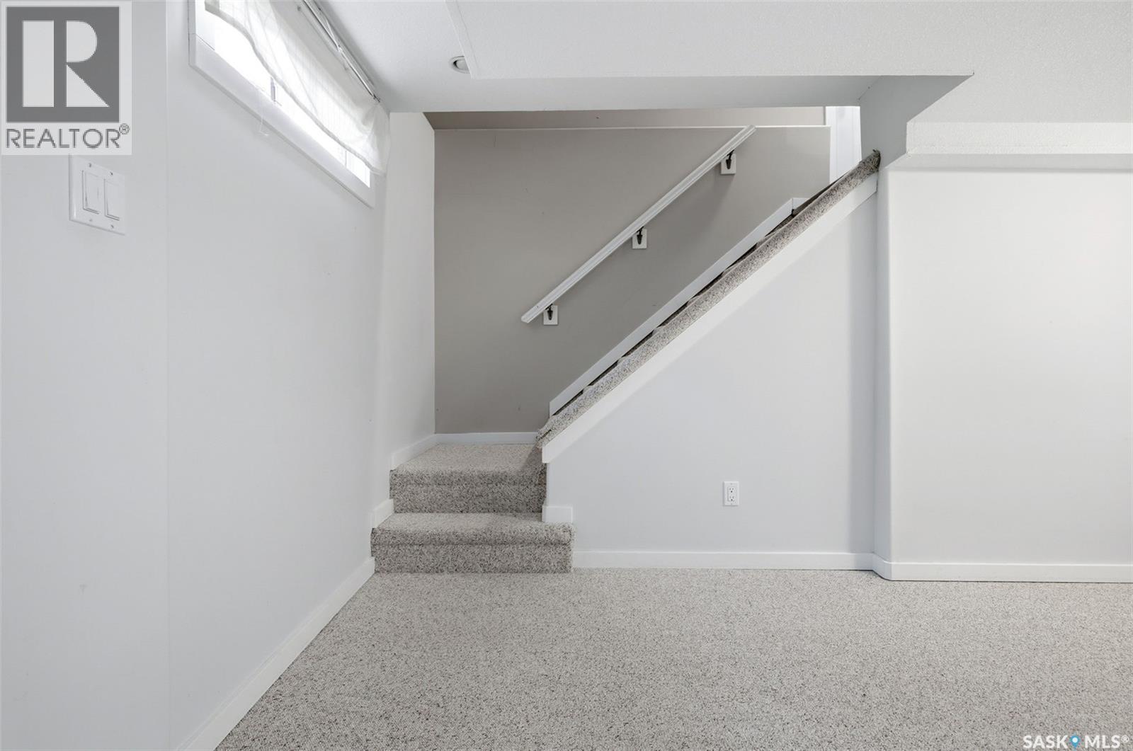 91 Cardinal CRESCENT — photo 24