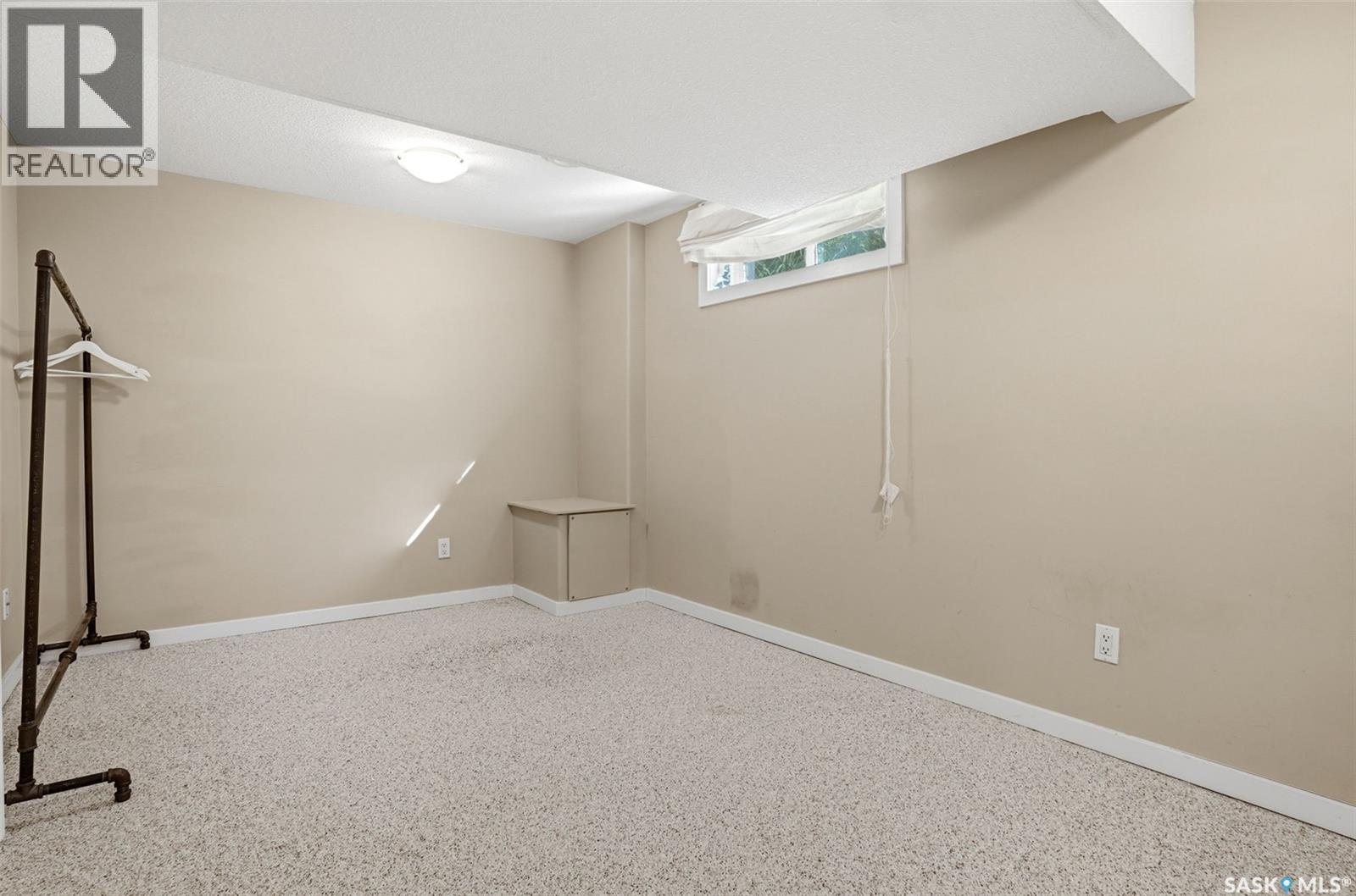 91 Cardinal CRESCENT — photo 29