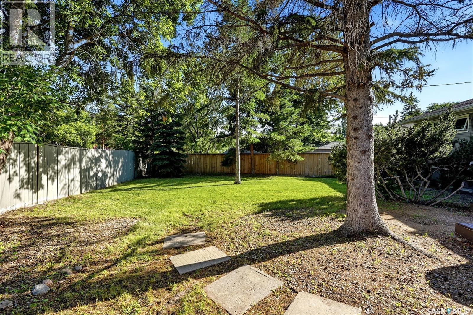 91 Cardinal CRESCENT — photo 37