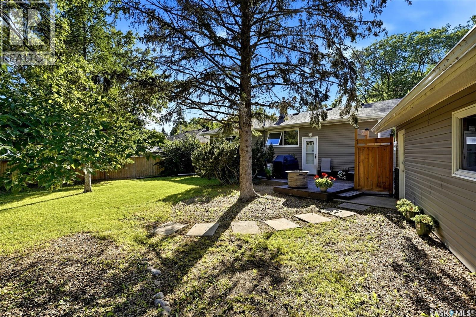 91 Cardinal CRESCENT — photo 38