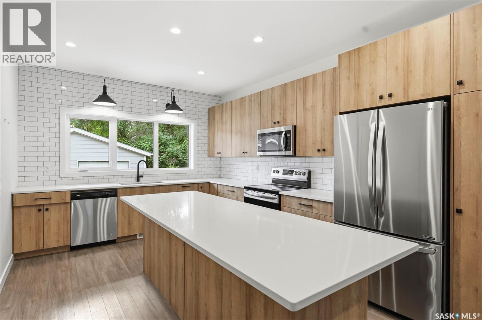 1402 Wiggins AVENUE S - 13