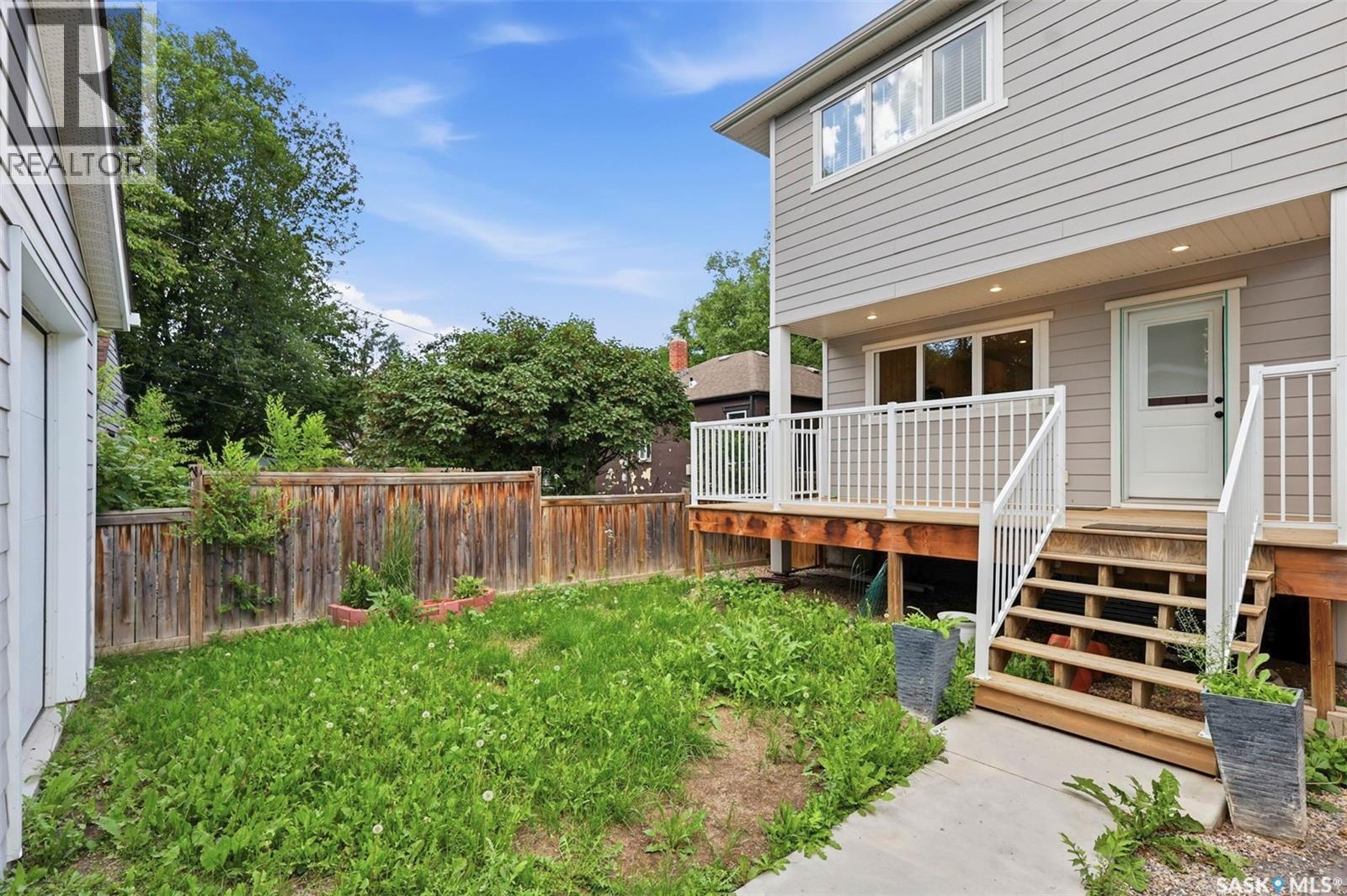 1402 Wiggins AVENUE S - 44