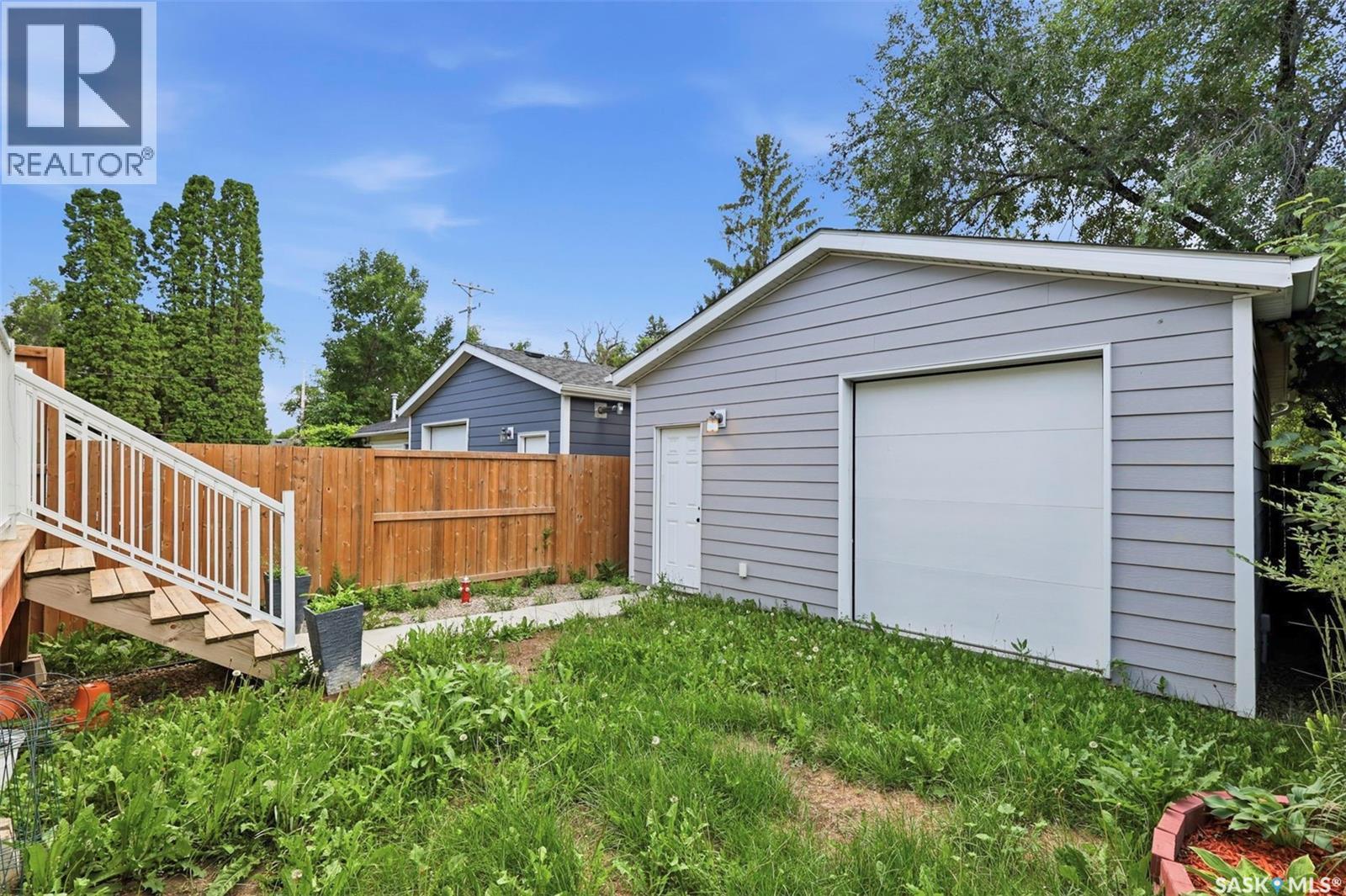 1402 Wiggins AVENUE S — photo 49