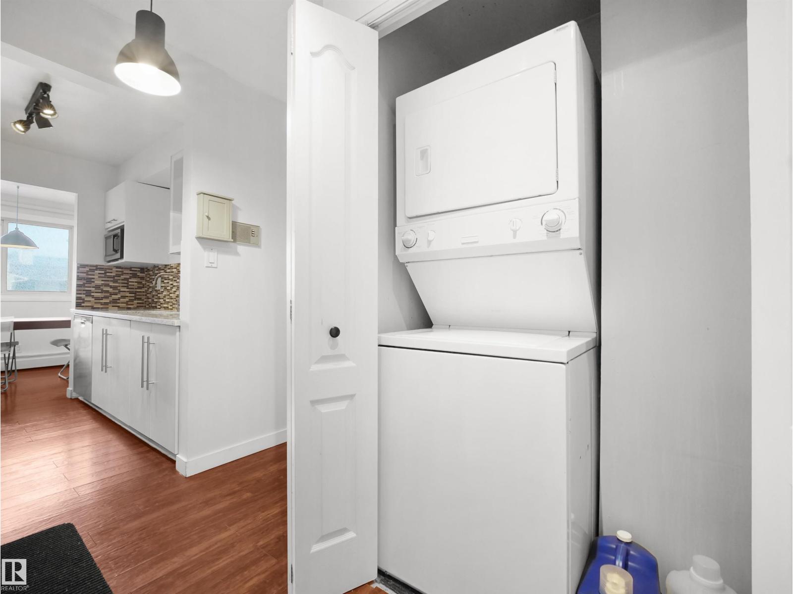 #201 7403 171 ST NW - 6