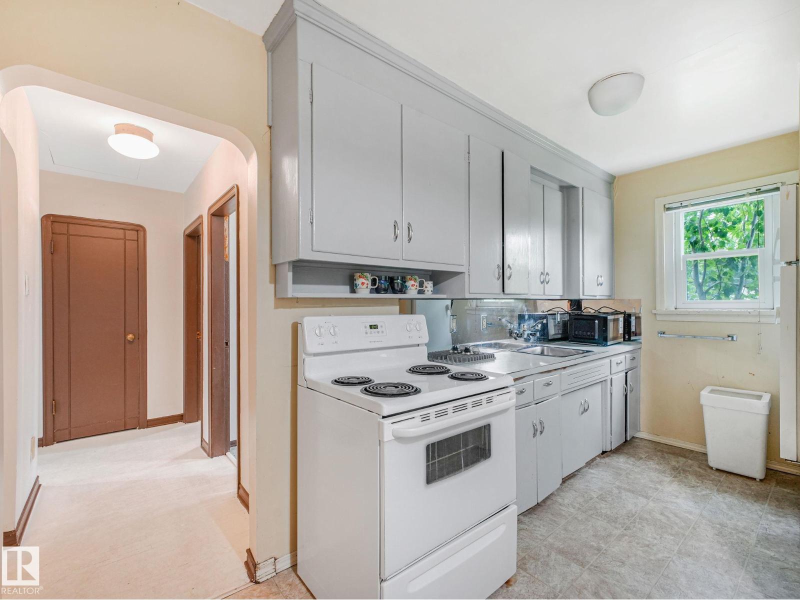 7239 112 ST NW NW — photo 38