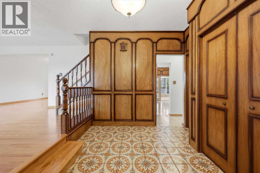 480 Berkley Crescent NW - 20