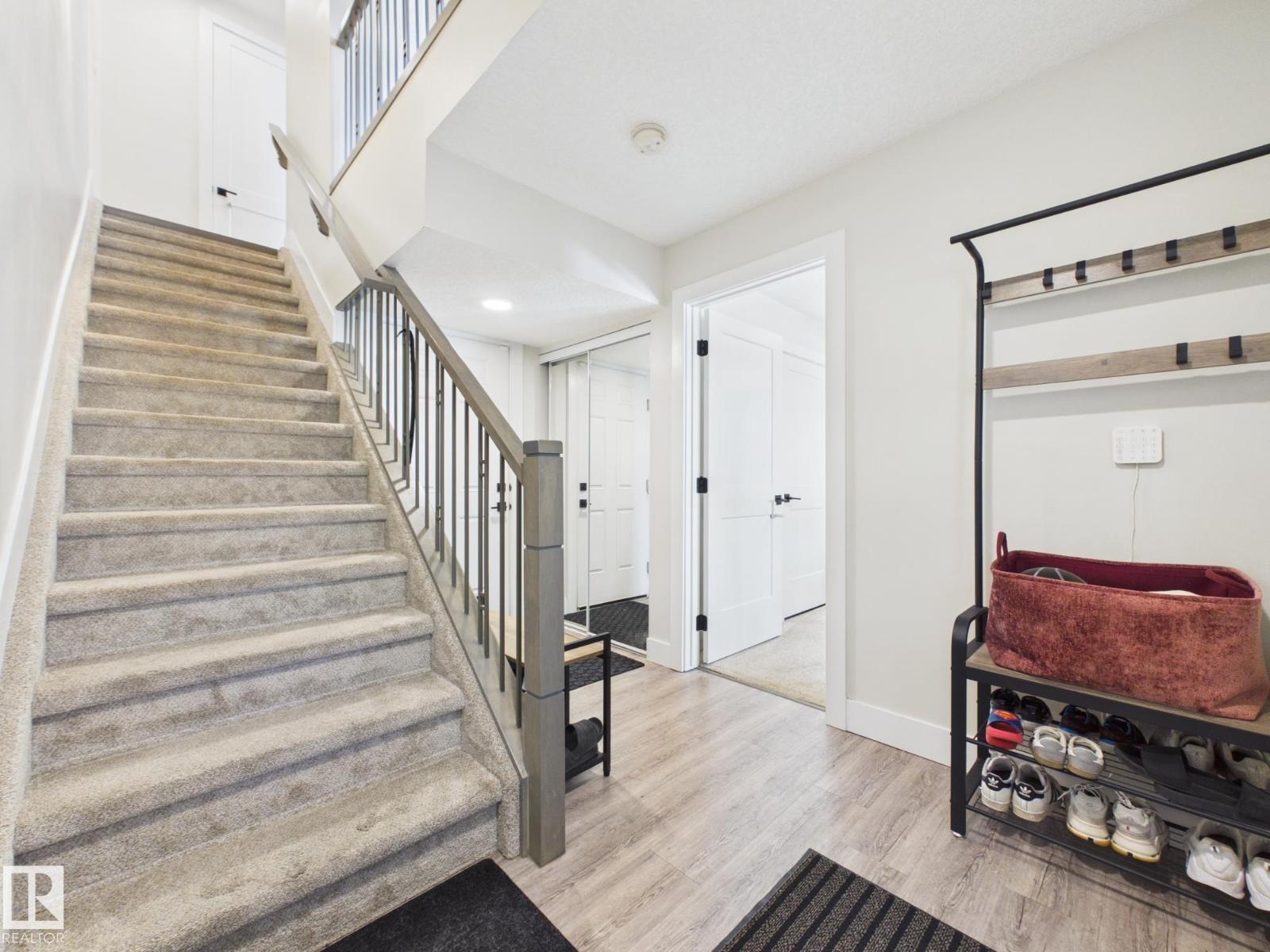 #11 230 EDGEMONT RD NW - 10