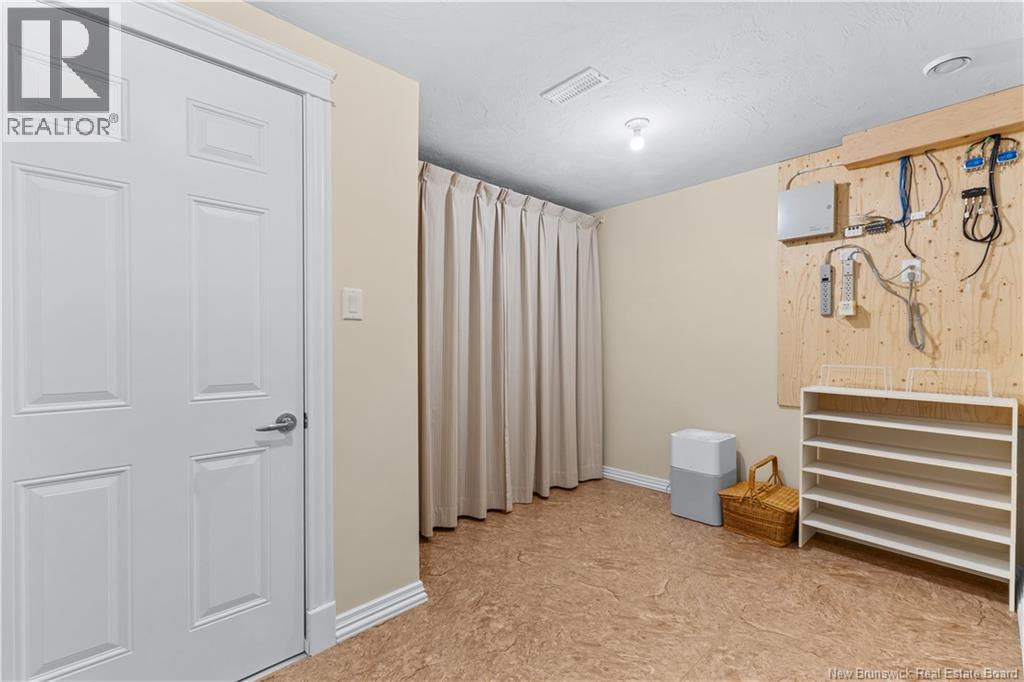 154 Nathalie Street - Image 32