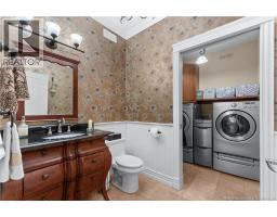 Living room - 154 Nathalie Street, Dieppe, NB E1A8T9 Photo 14