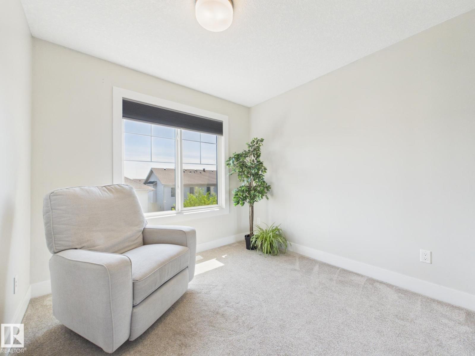 #11 230 EDGEMONT RD NW - 43