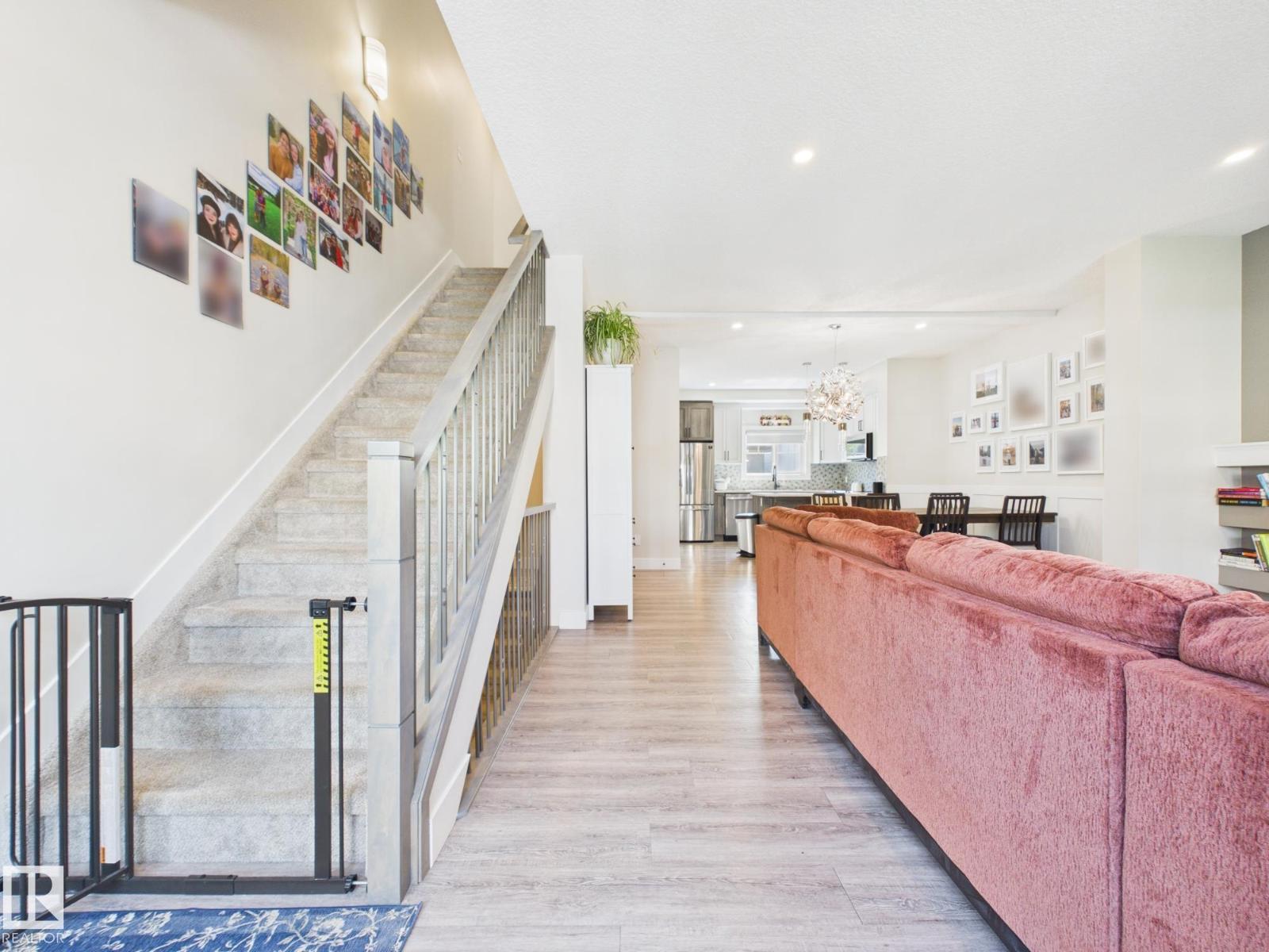 #11 230 EDGEMONT RD NW - 24