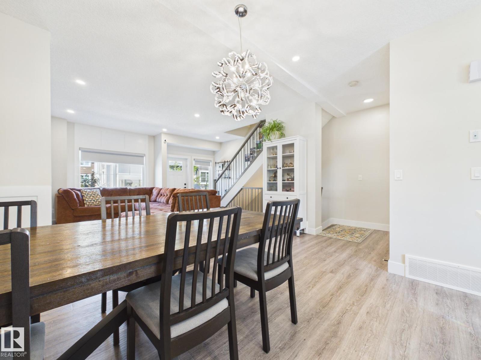 #11 230 EDGEMONT RD NW - 30