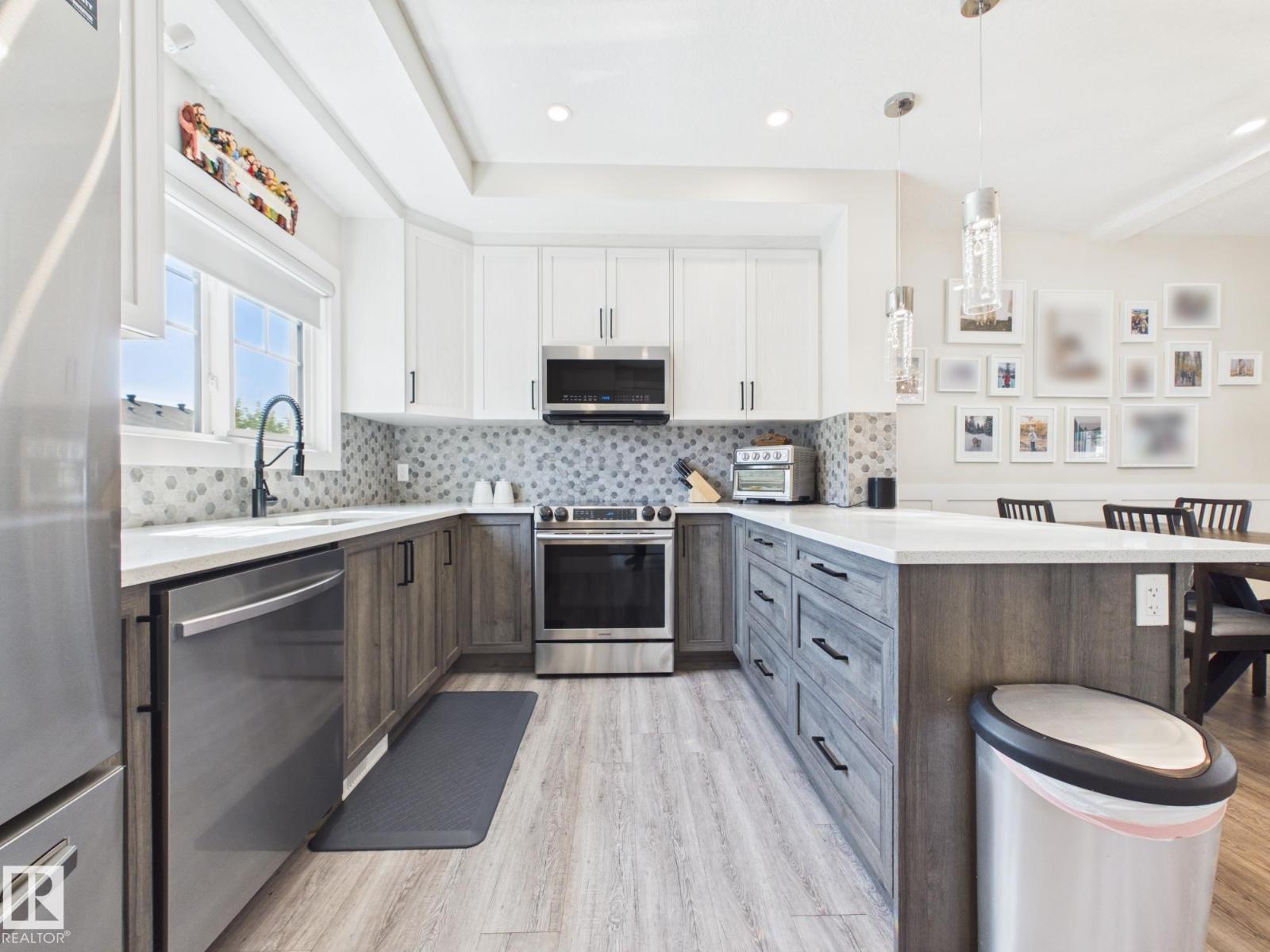 #11 230 EDGEMONT RD NW - 32