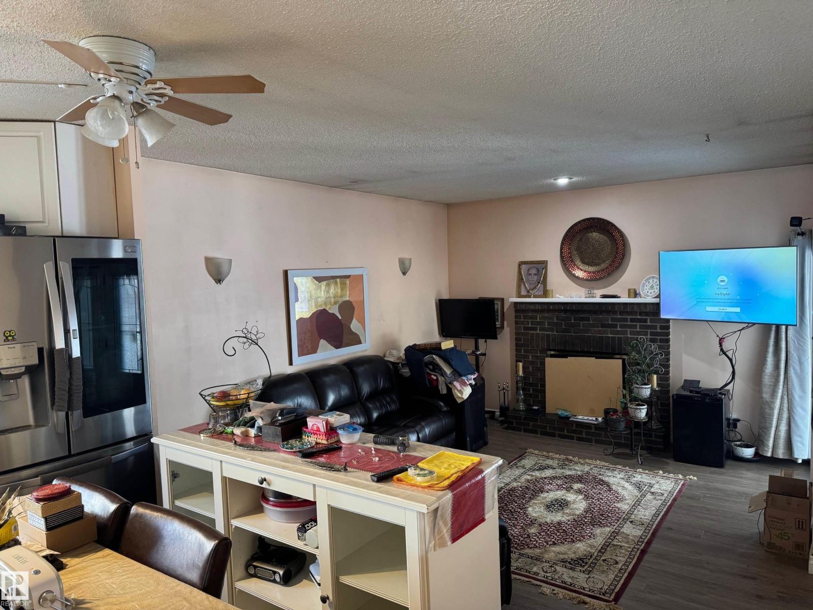 3203 74 ST NW - 7