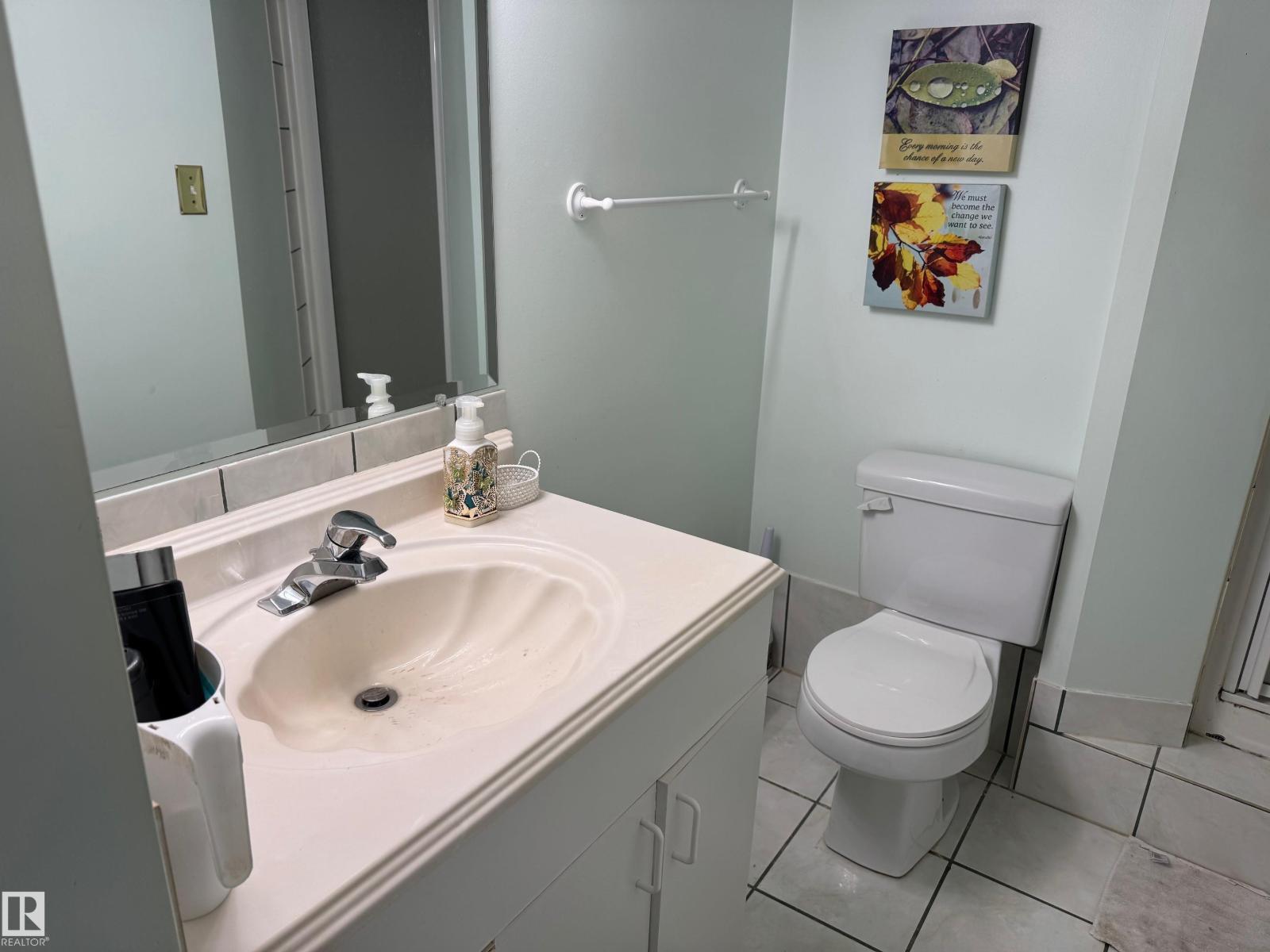 3203 74 ST NW - 13