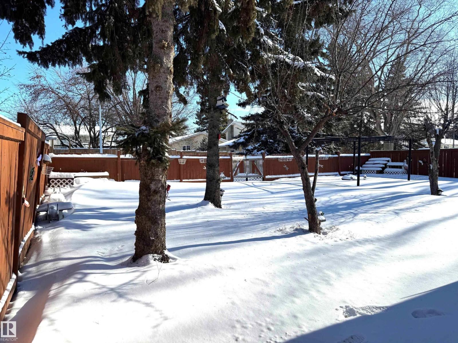 3203 74 ST NW - 16