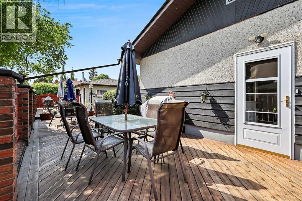 8627 Athabasca Street SE - 28