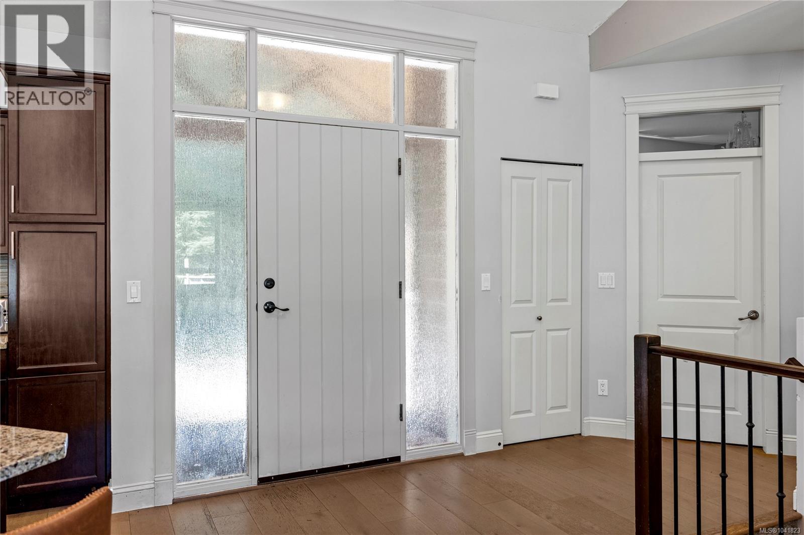 1755 Galvin Pl - 16