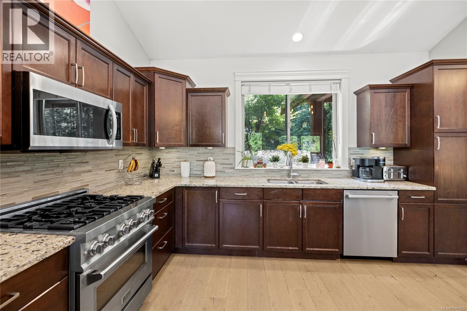 1755 Galvin Pl - 3