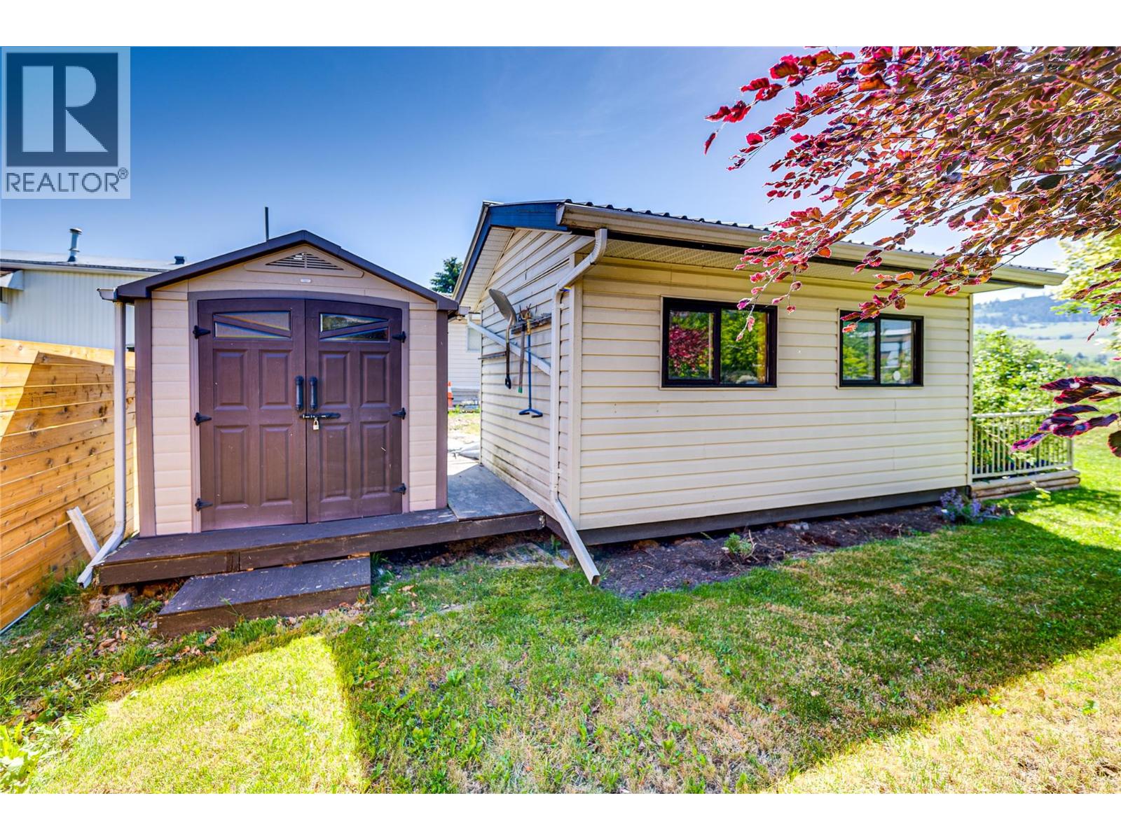 #106 2727 Lakeshore Road - 26
