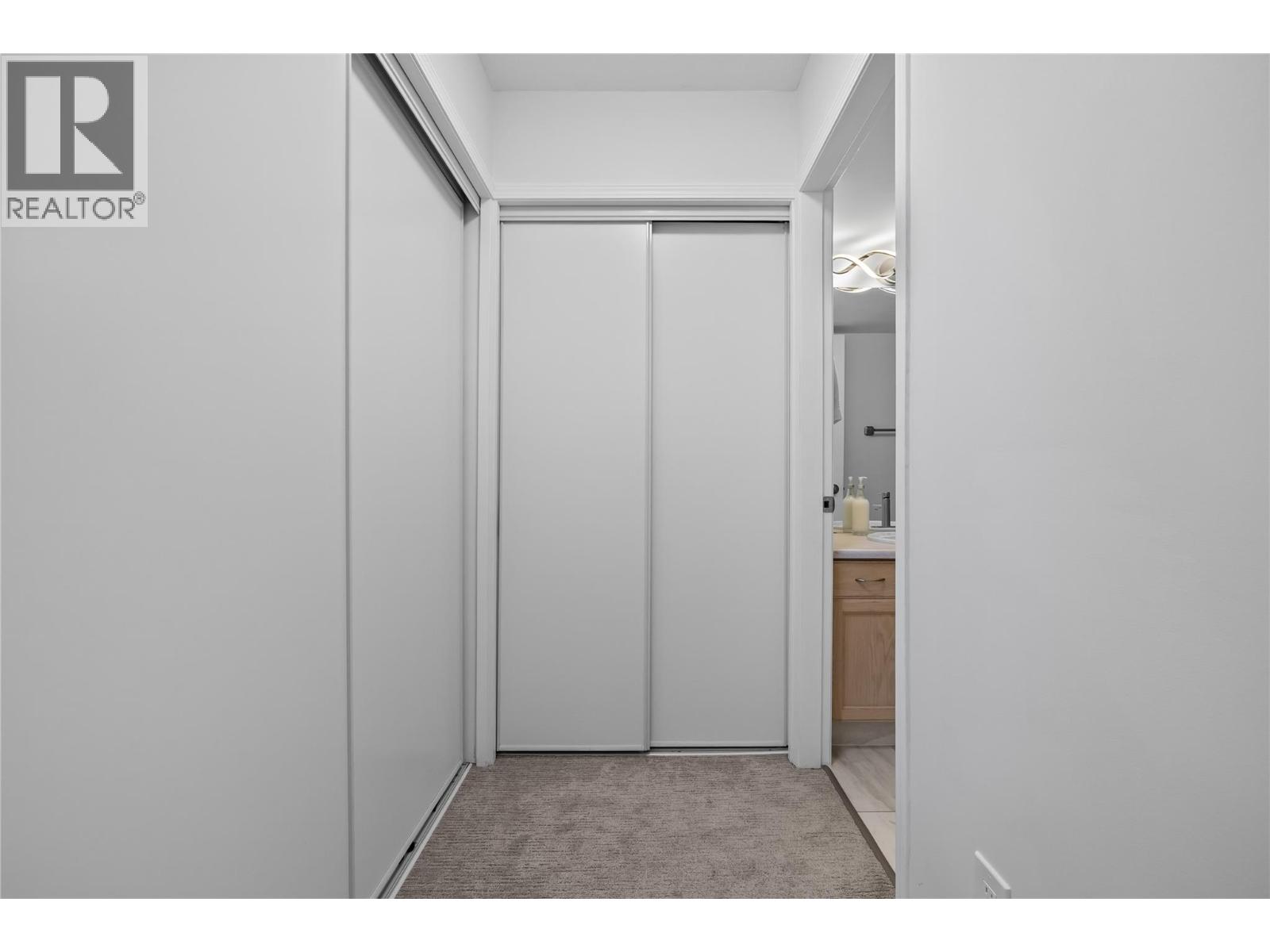 #401 3115 De Montreuil Court - 17