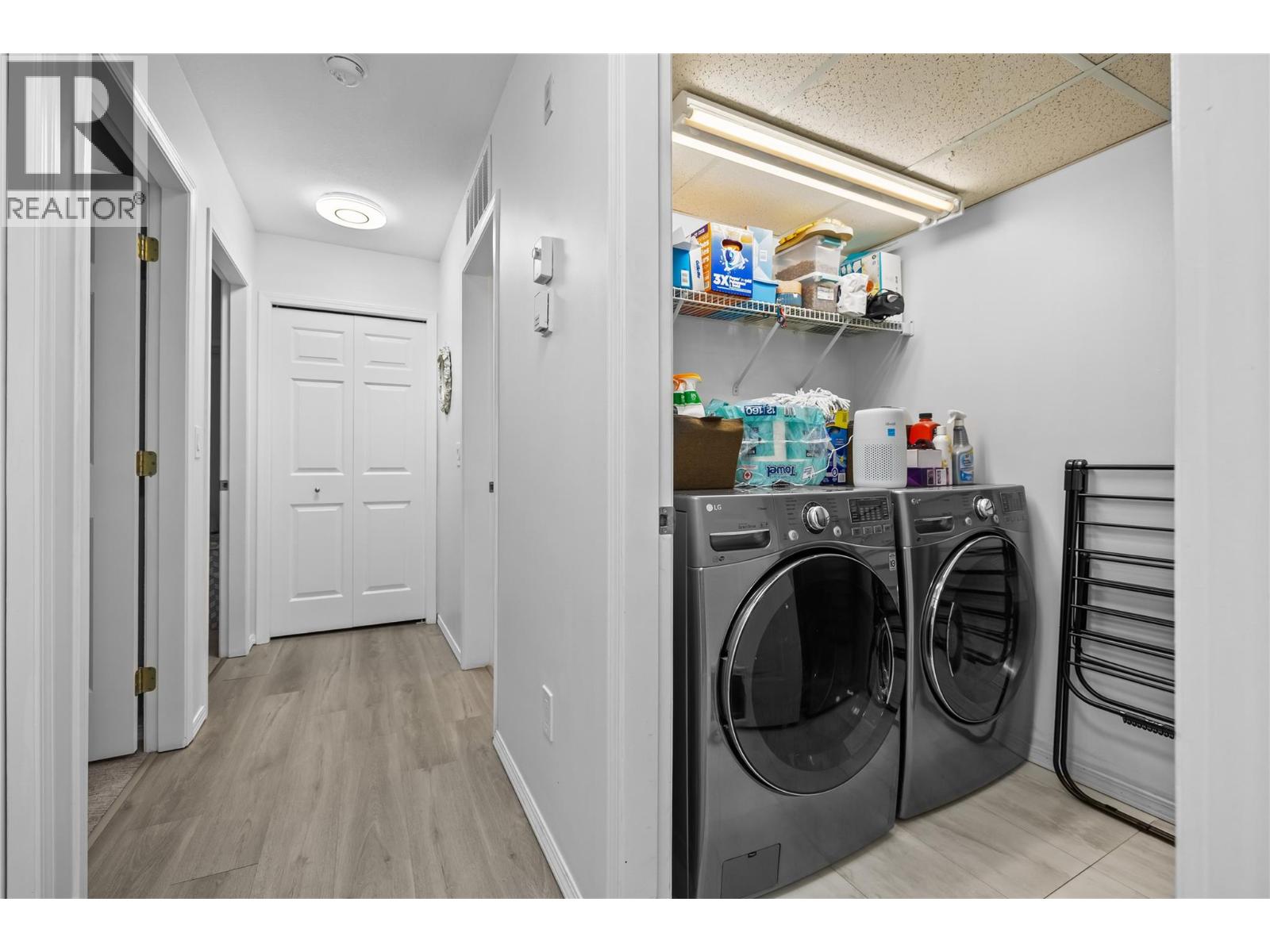 #401 3115 De Montreuil Court - 25