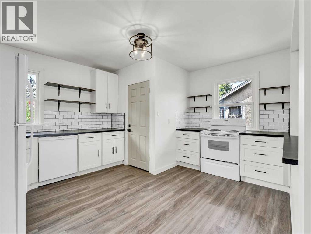 112 8 Street SW — photo 11