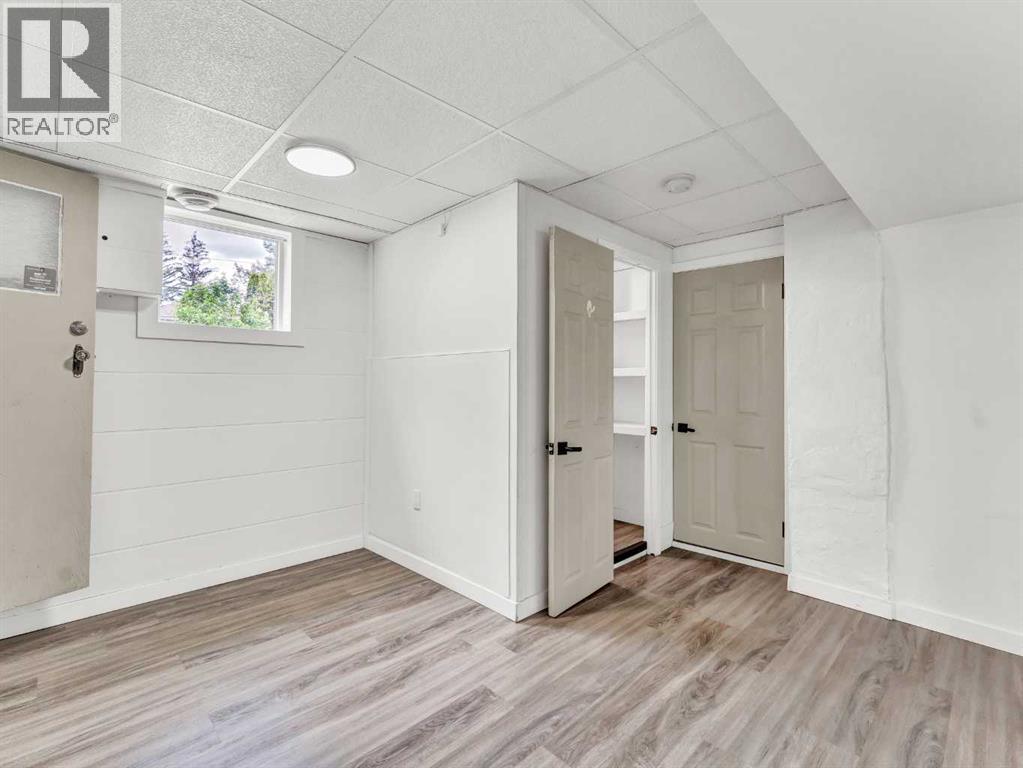 112 8 Street SW — photo 33