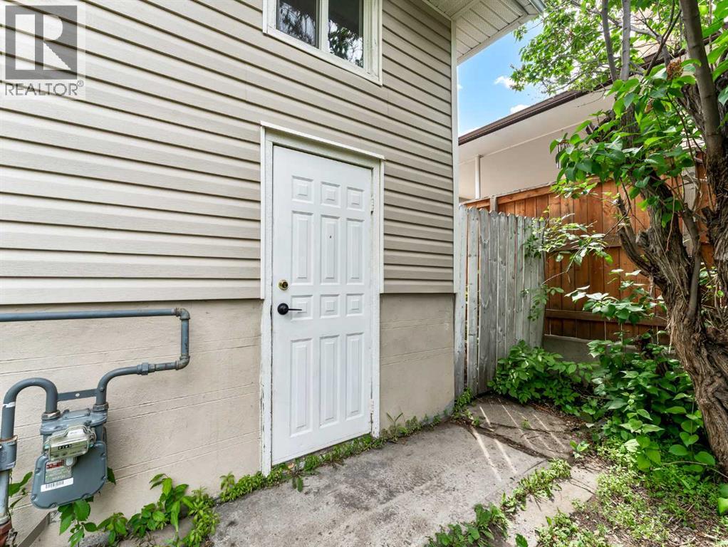 112 8 Street SW — photo 47