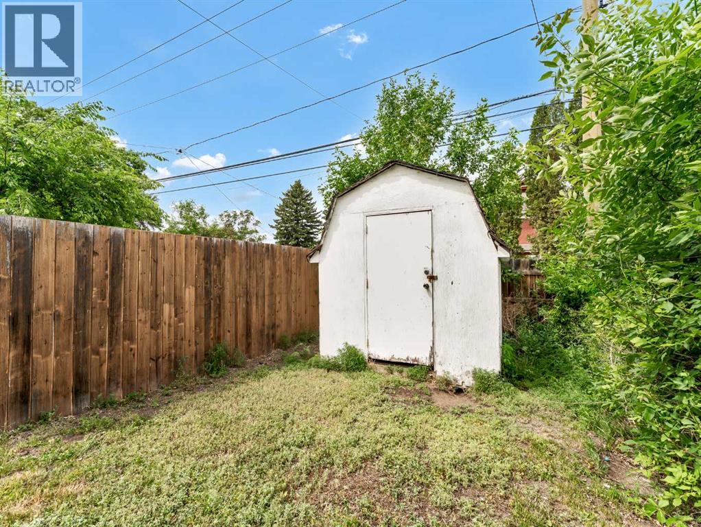 112 8 Street SW — photo 49