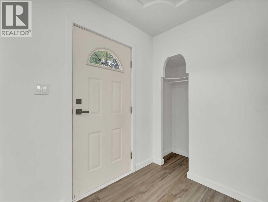 112 8 Street SW — photo 7