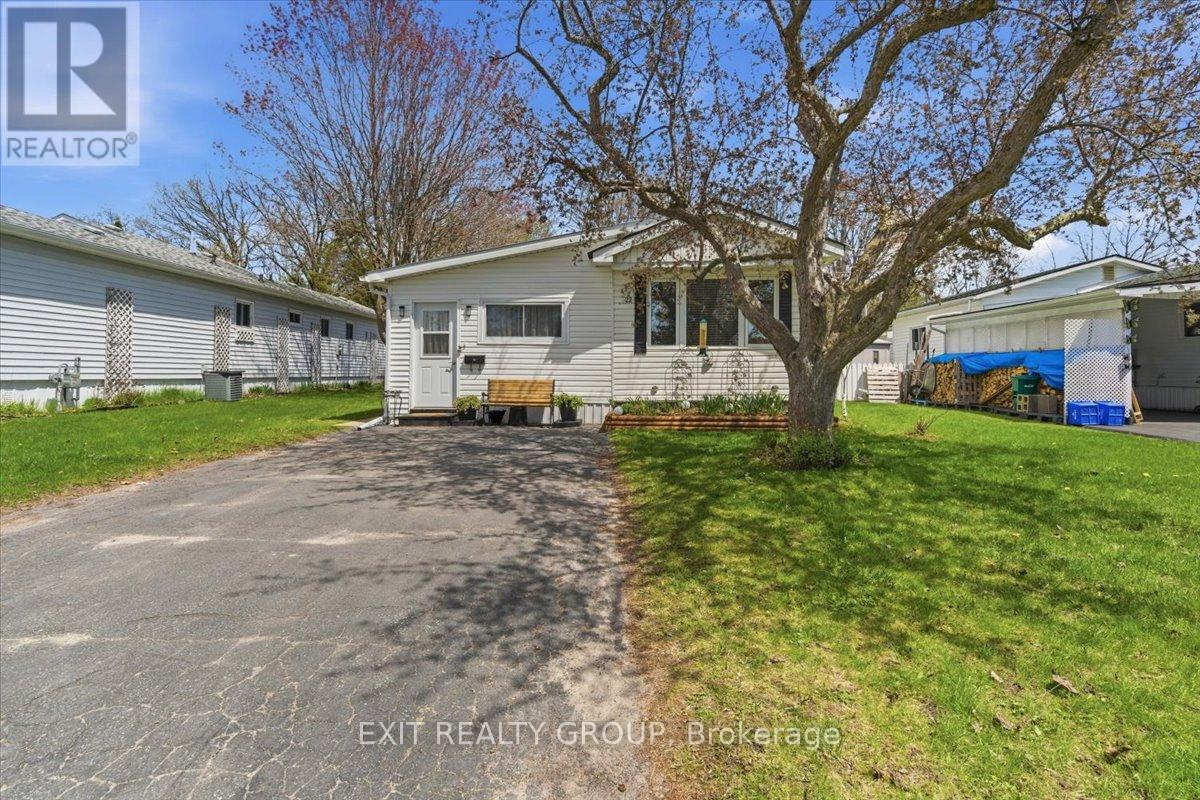 22 LINDEN BOULEVARD - 1
