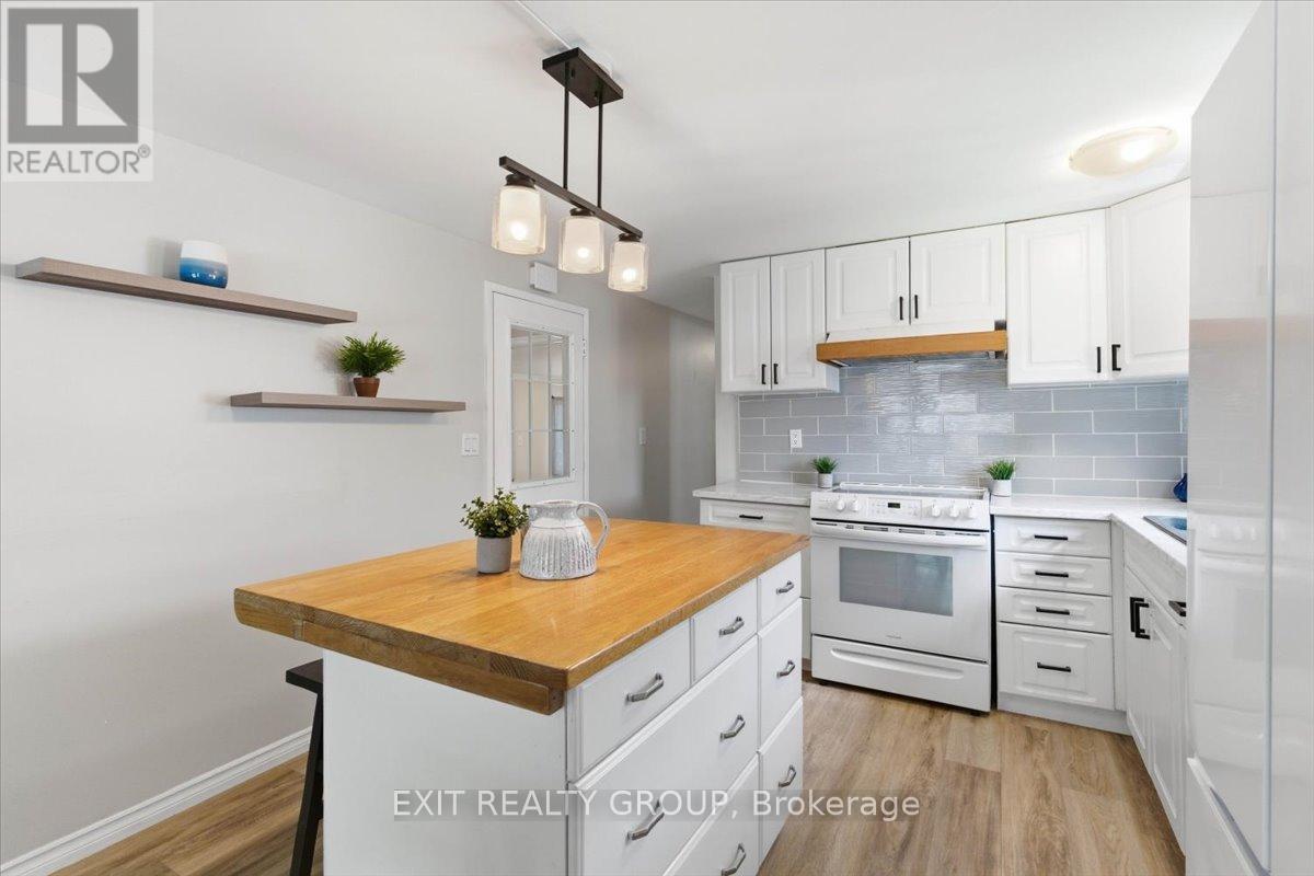 22 LINDEN BOULEVARD - 11