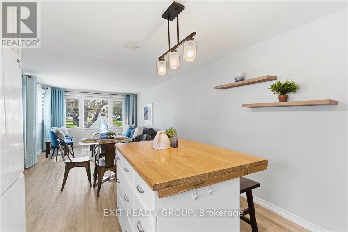 22 LINDEN BOULEVARD - 12