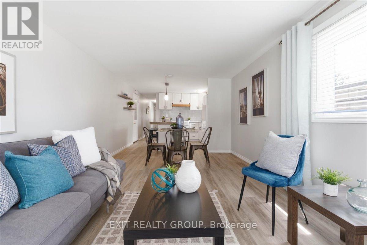22 LINDEN BOULEVARD - 15