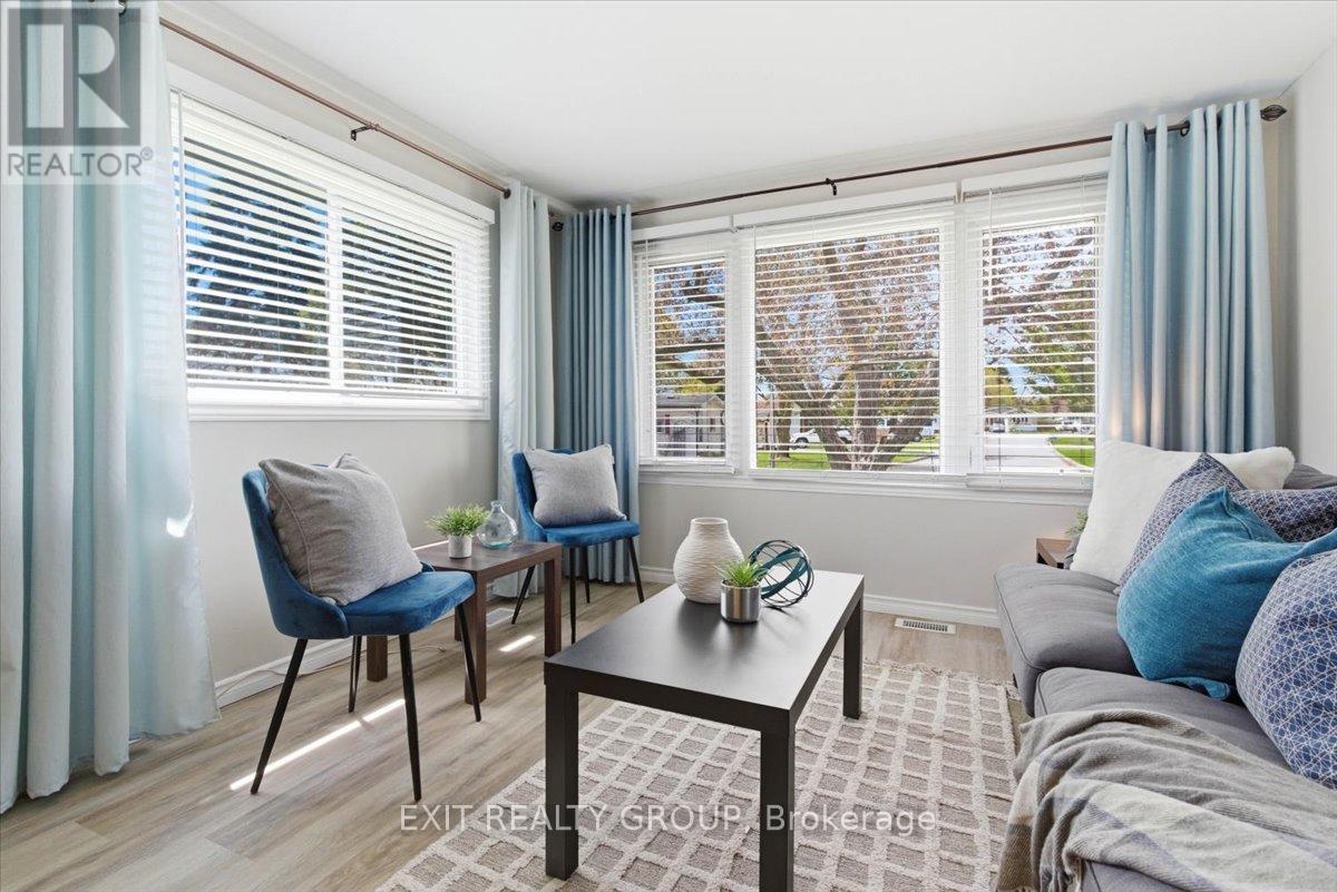 22 LINDEN BOULEVARD - 16