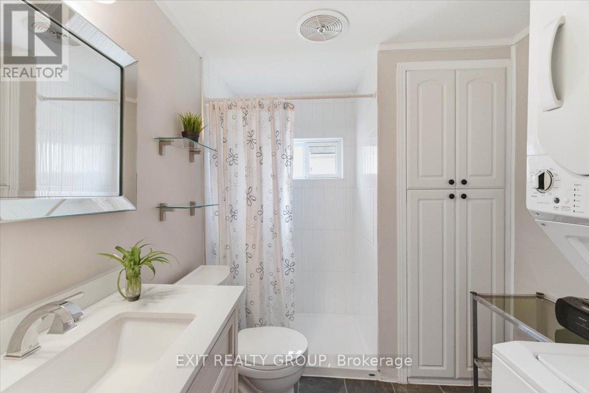 22 LINDEN BOULEVARD - 18