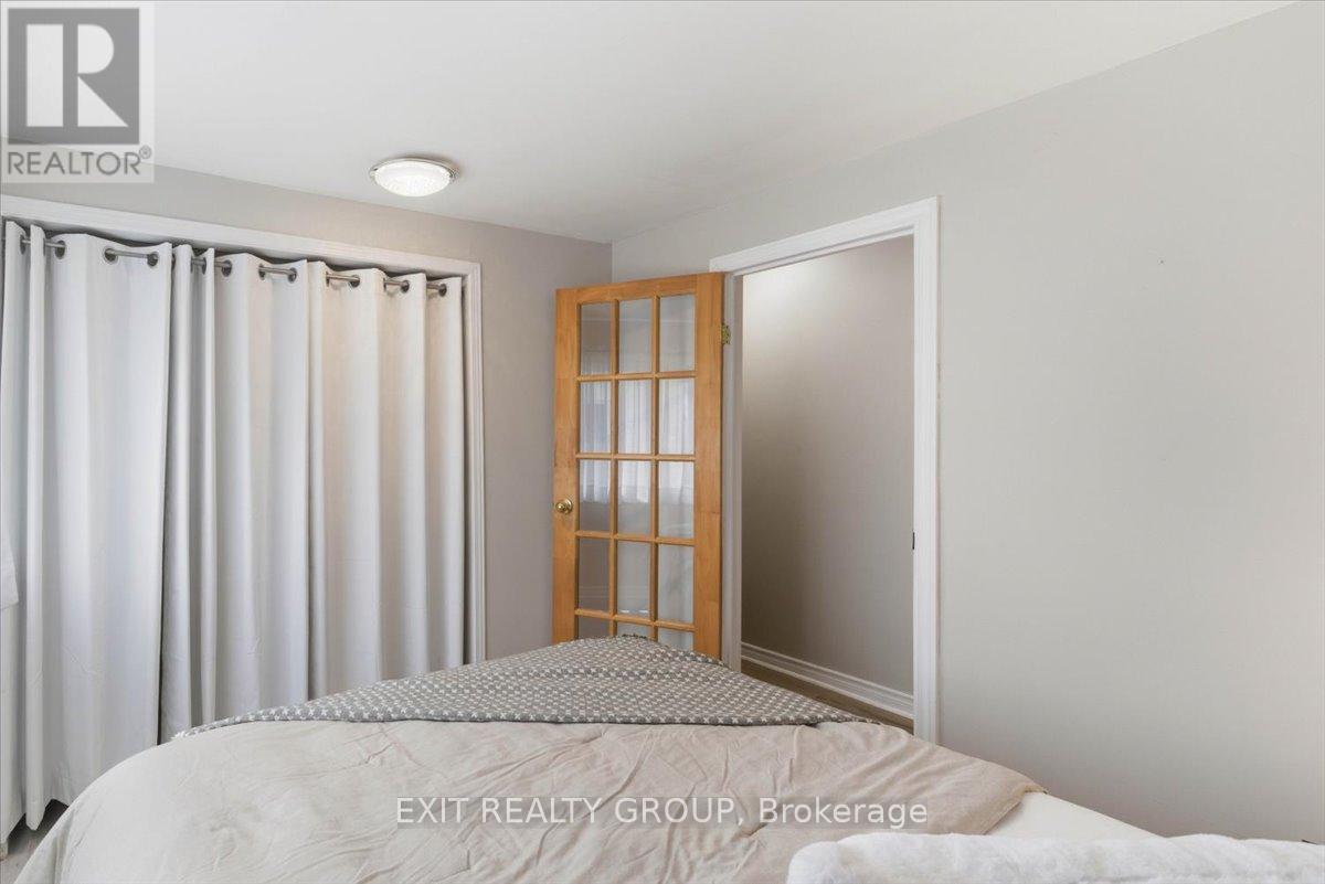 22 LINDEN BOULEVARD - 22