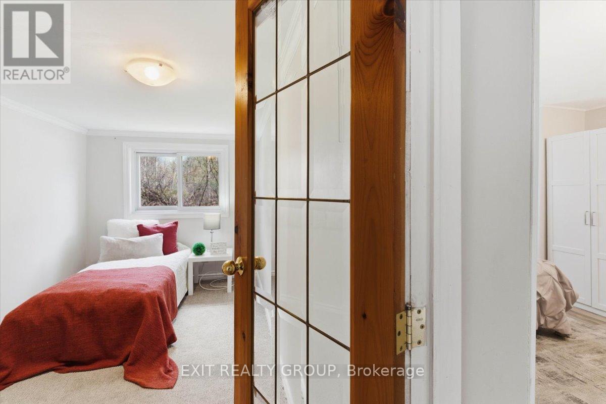 22 LINDEN BOULEVARD - 24