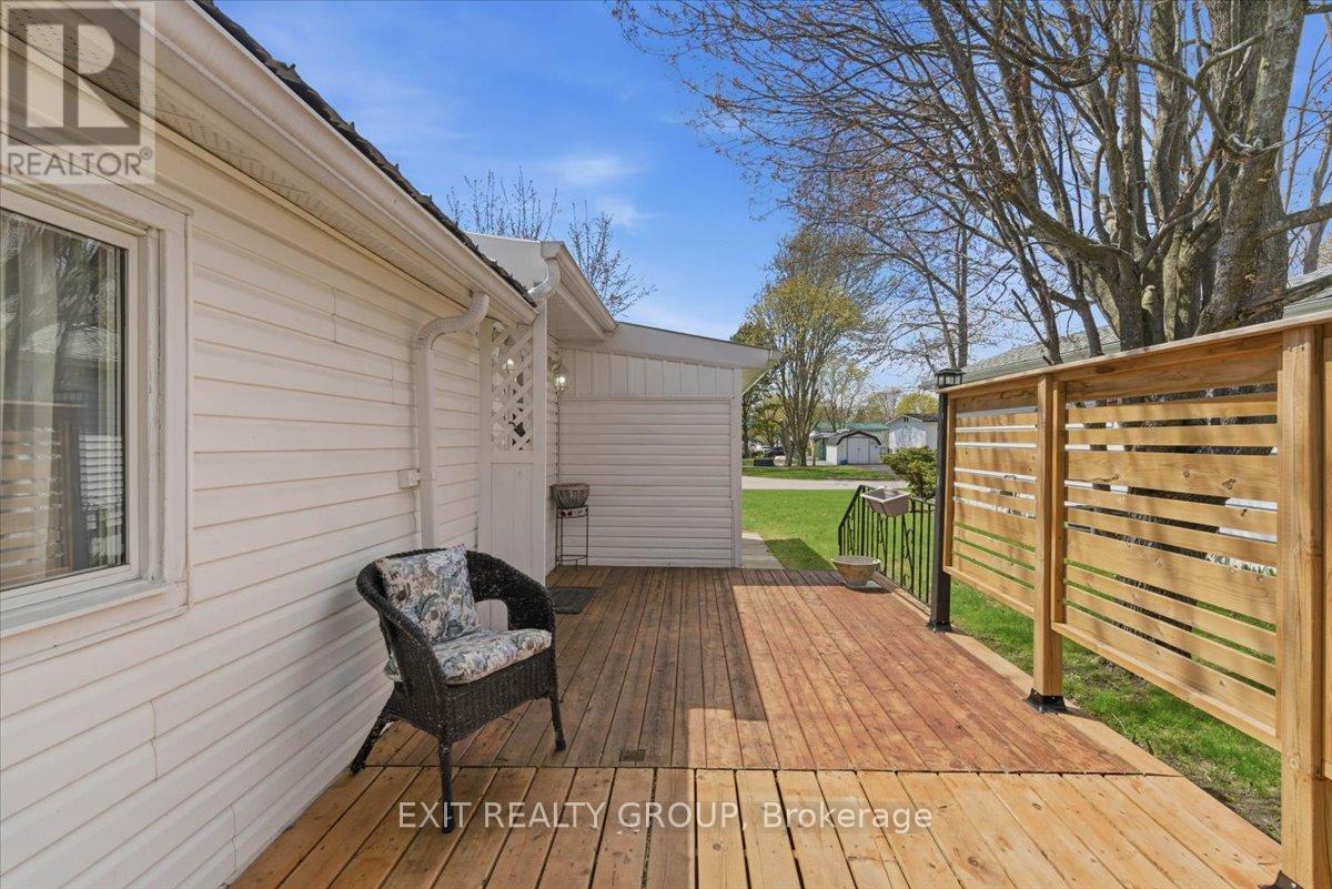 22 LINDEN BOULEVARD - 37
