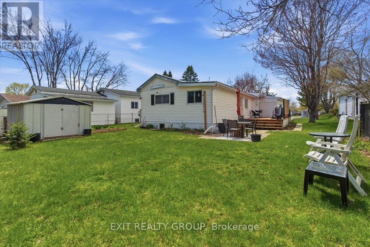 22 LINDEN BOULEVARD - 39