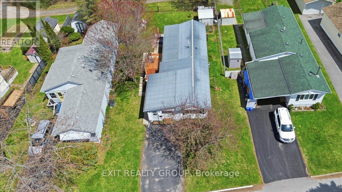 22 LINDEN BOULEVARD - 41