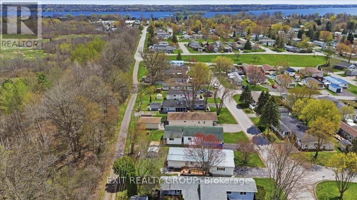 22 LINDEN BOULEVARD - 43