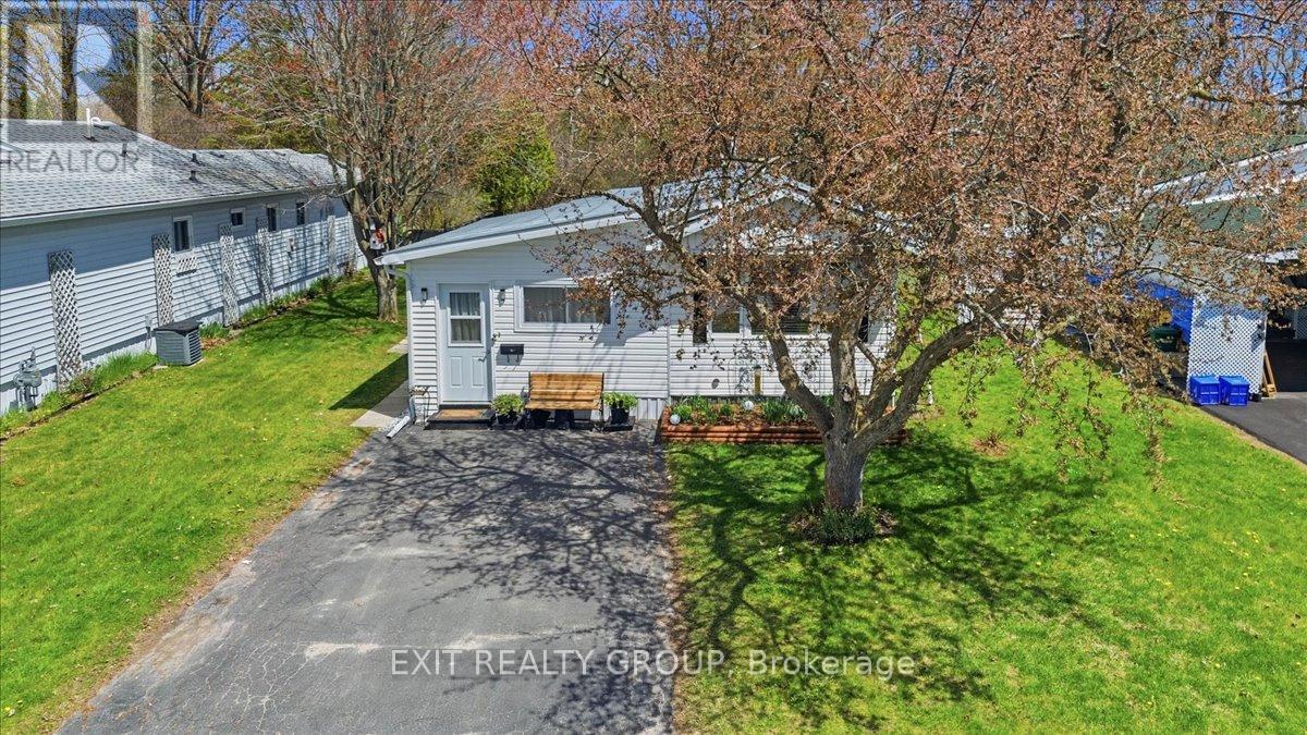 22 LINDEN BOULEVARD - 46