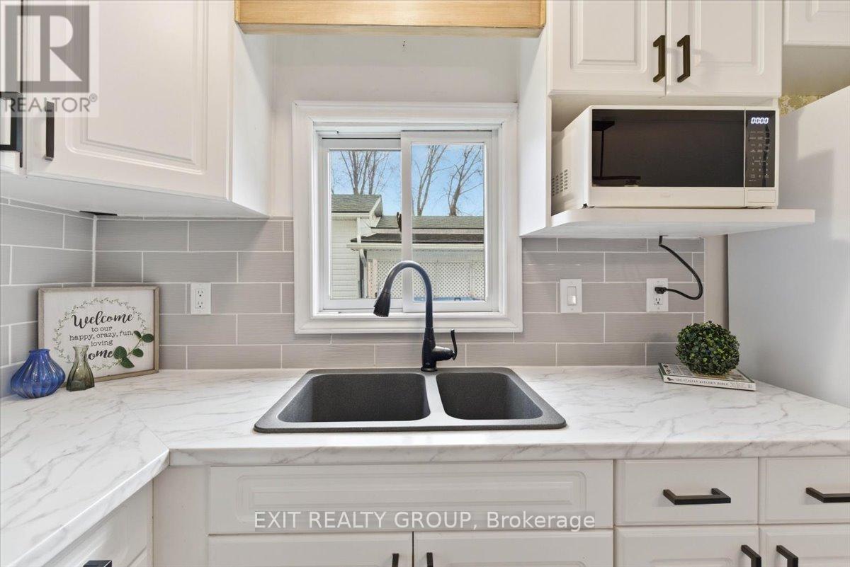 22 LINDEN BOULEVARD - 9
