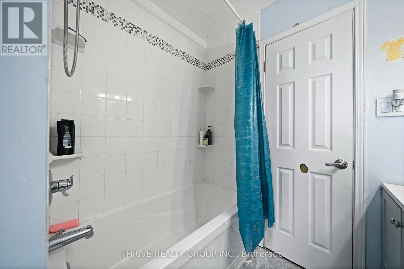58 HARCROFT CRESCENT - 17
