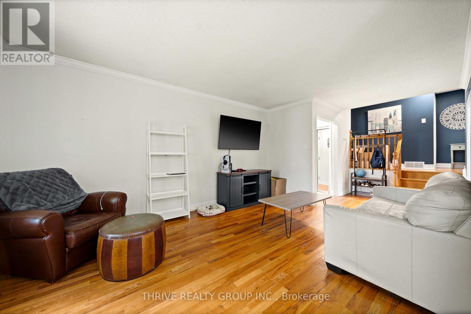 58 HARCROFT CRESCENT - 6
