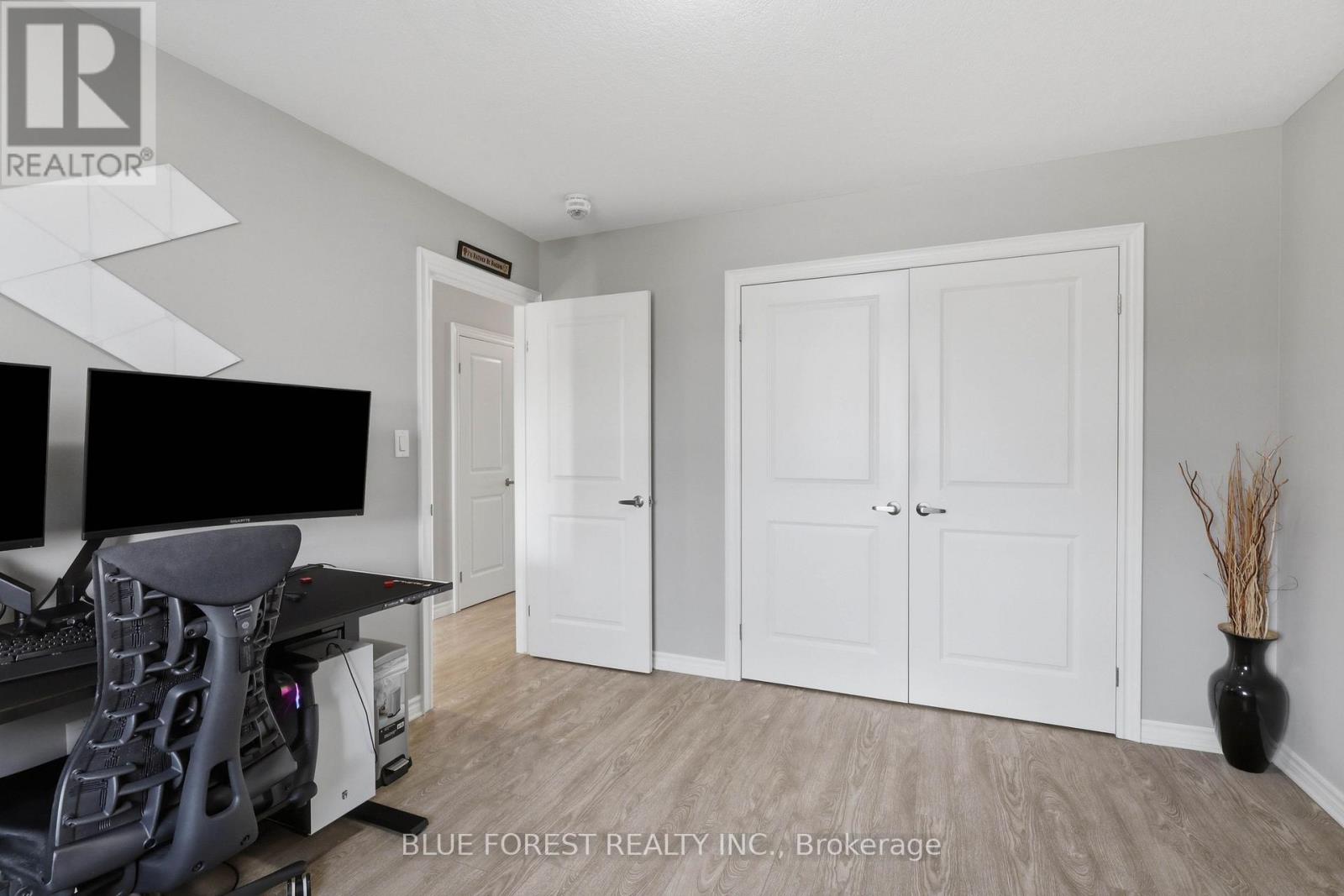 #124 3320 MEADOWGATE BOULEVARD - 15